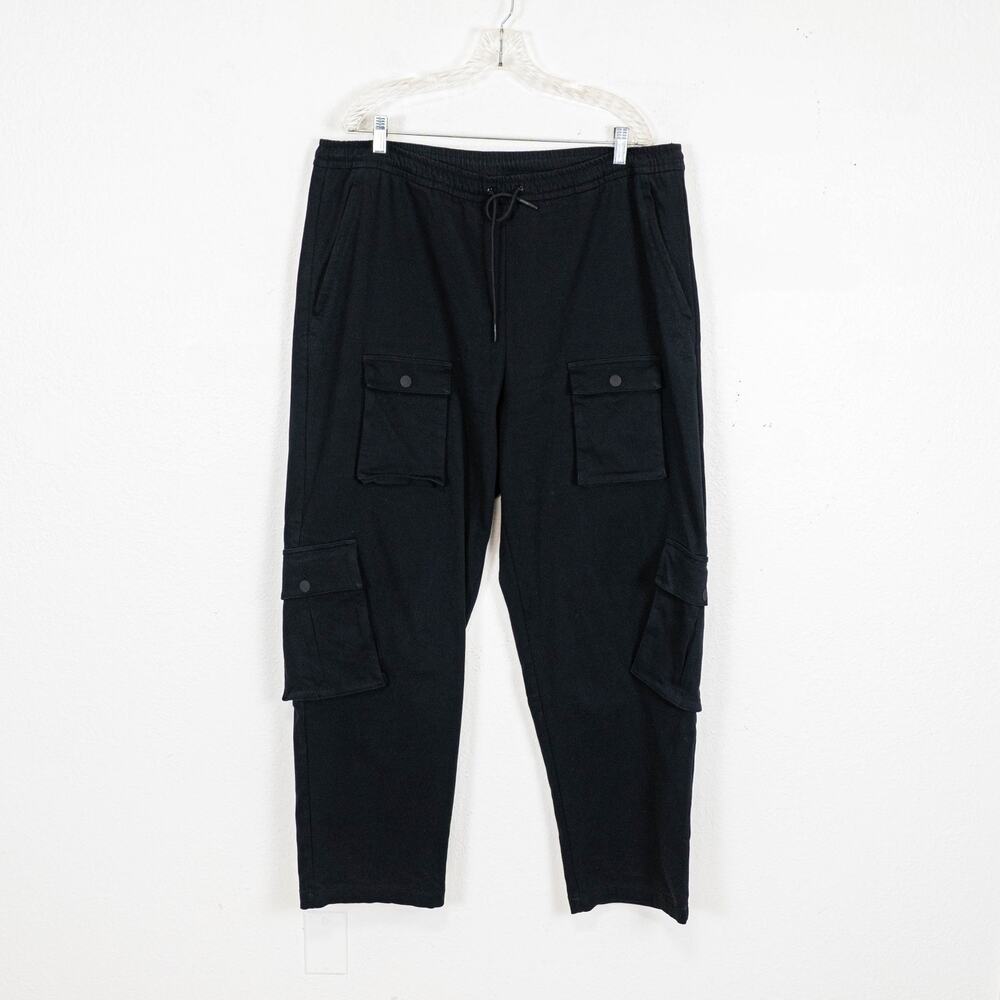 Alo Yoga Men's Northstar Cargo PAnt in Black Size 2XL